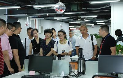 深圳零陵商会各企业家莅临环金科技参观与指导